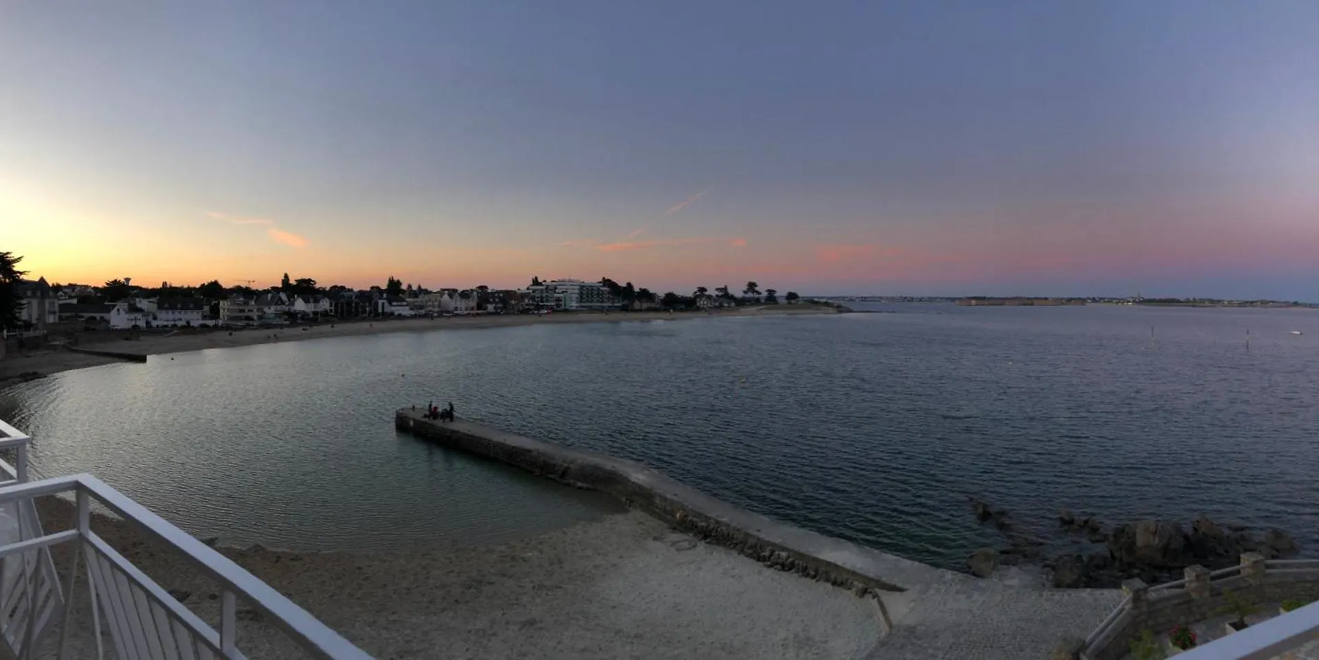 Ref 236 - Larmor-Plage Type 2 Avec 3 Balcons Pleine Vue Mer Et Au Pied Du Centre